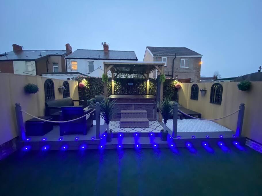 New…The Hottub House Blackpool Pleasure Beach Exterior foto
